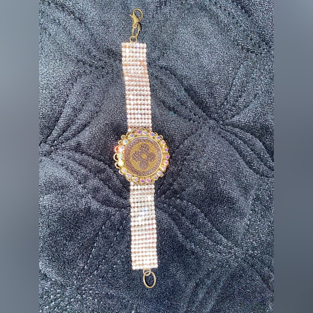 Bracelet (NEW)